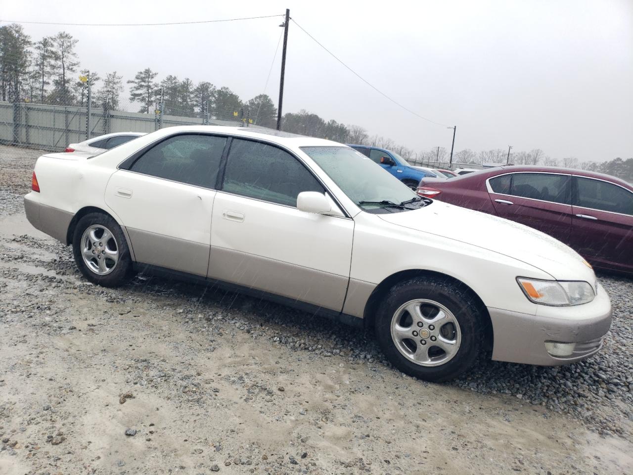 1997 Lexus ES - Image 4