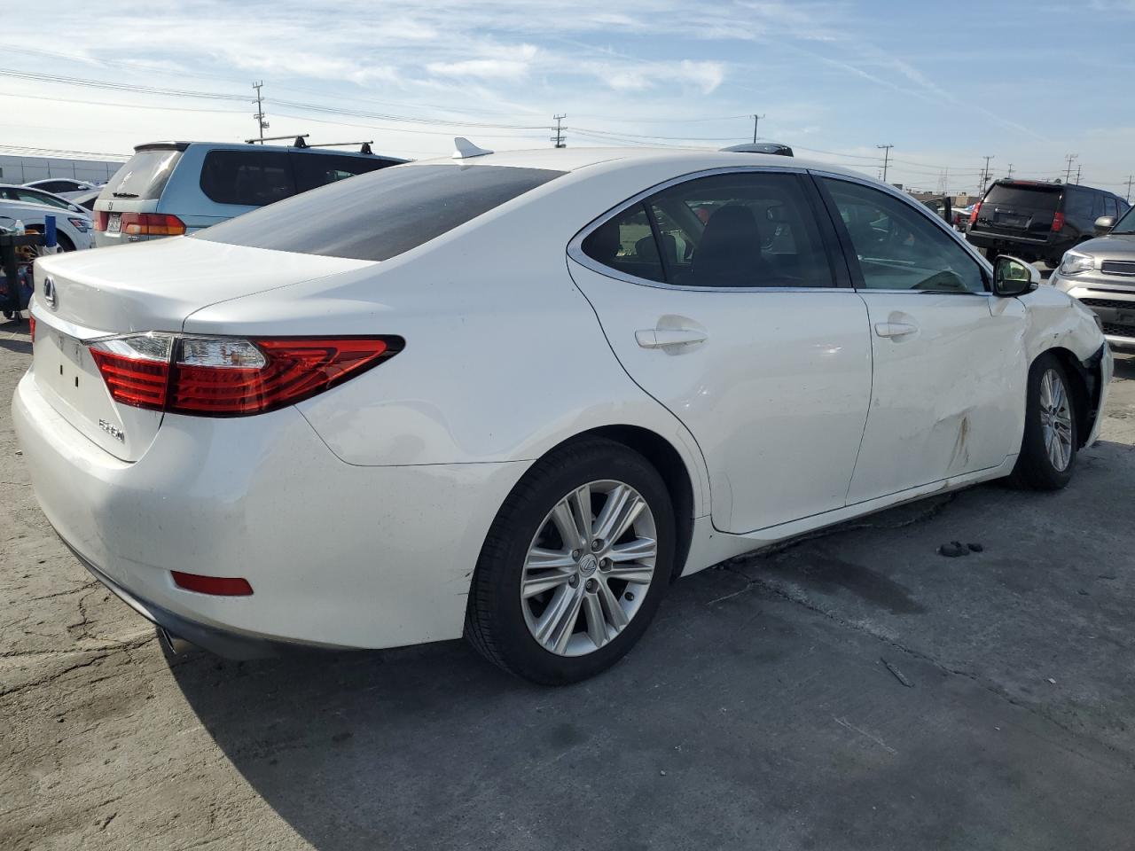 2014 Lexus ES - Image 3