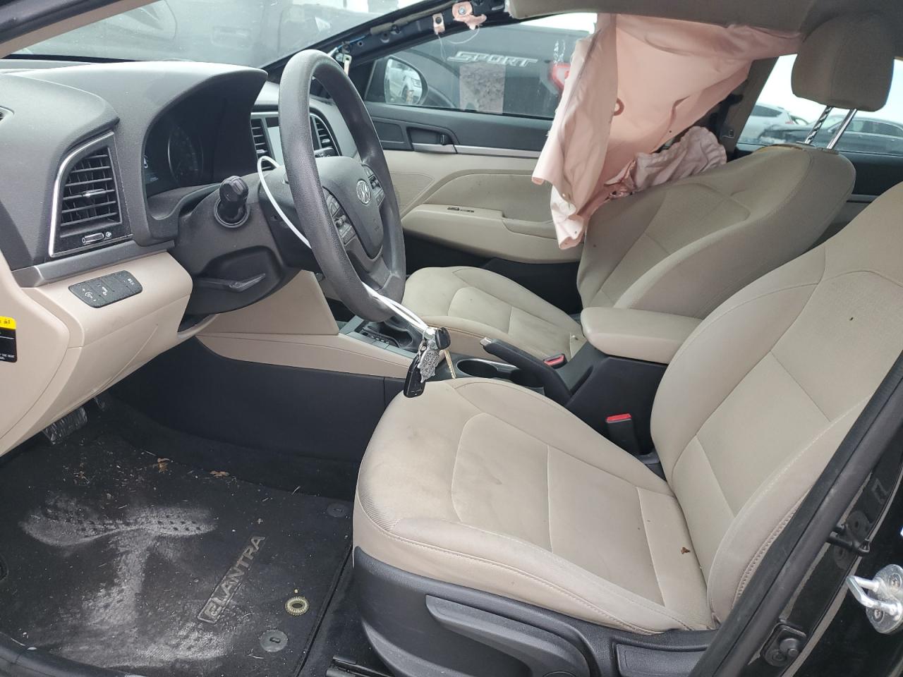 2018 Hyundai Elantra - Image 7
