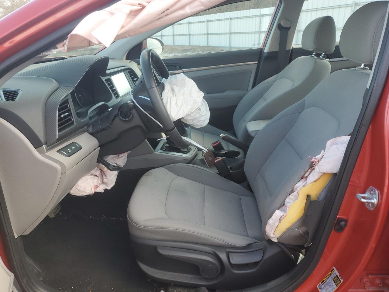2020 Hyundai Elantra - Image 7