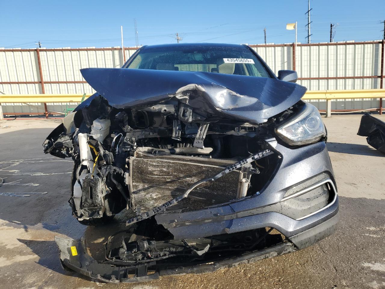 2018 Hyundai Santa Fe - Image 5