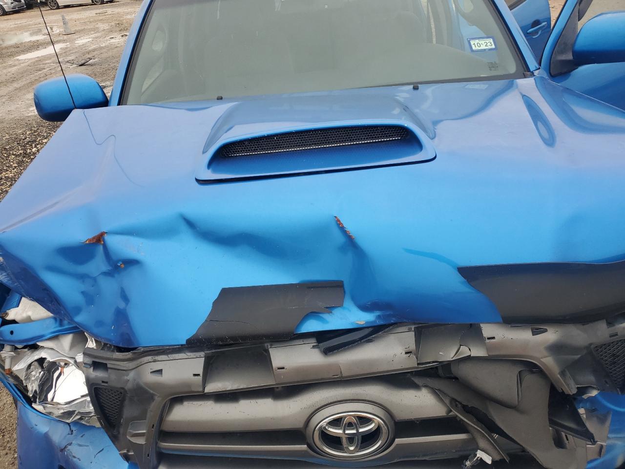 2010 Toyota Tacoma - Image 11