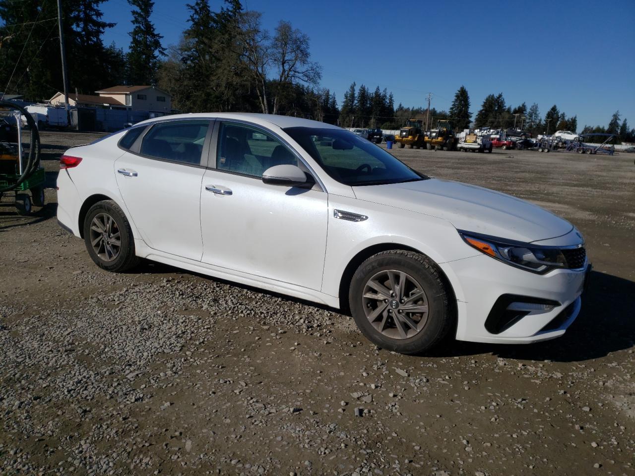 2020 Kia Optima - Image 4