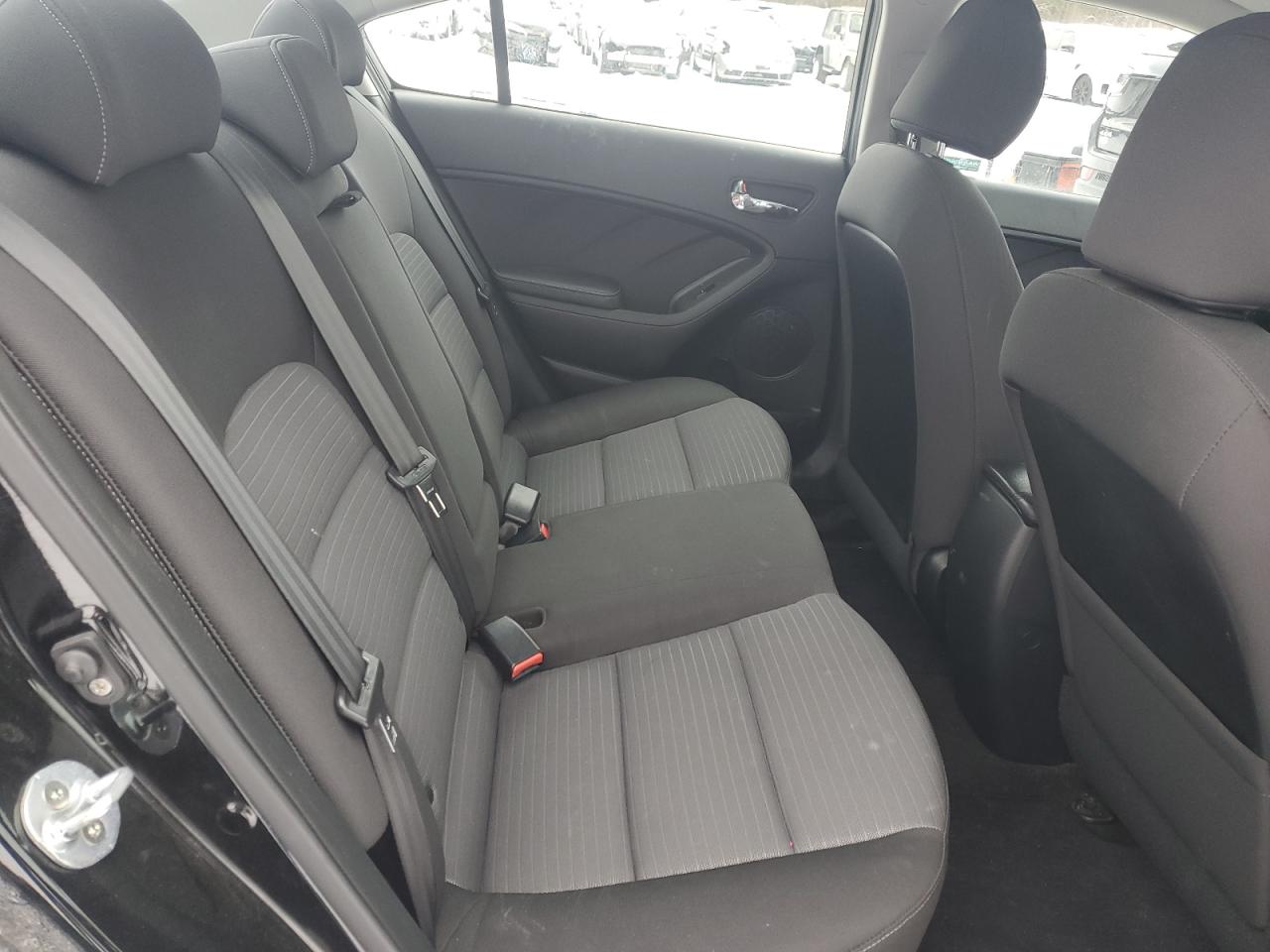 2016 Kia Forte - Image 10
