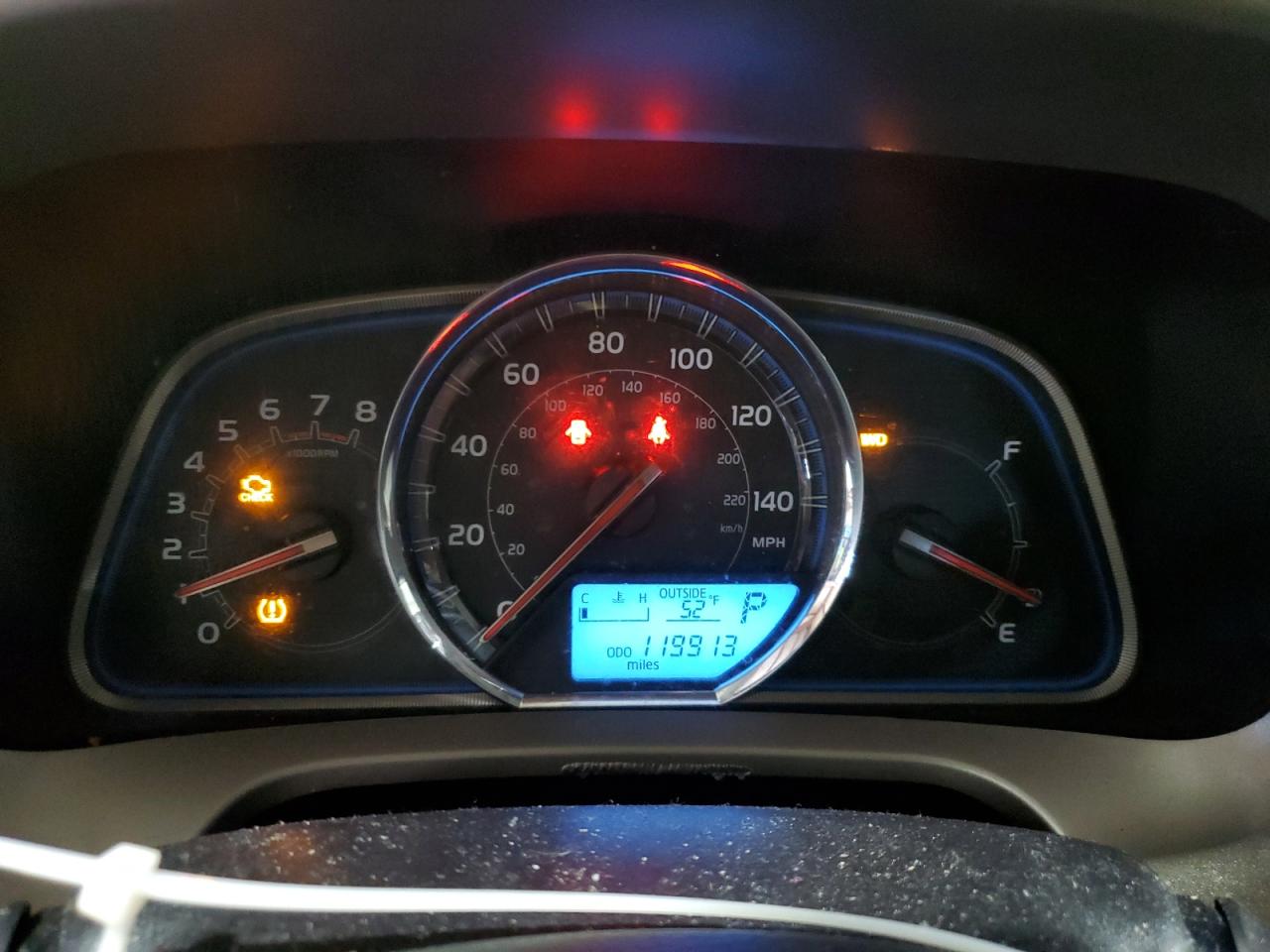2014 Toyota RAV 4 - Image 9