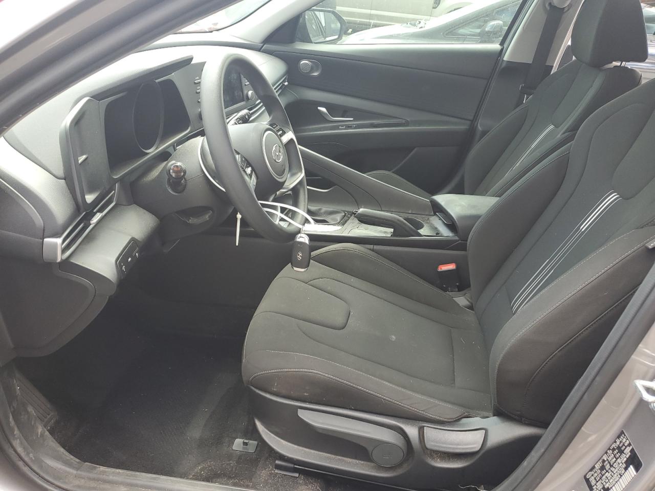2023 Hyundai Elantra - Image 7