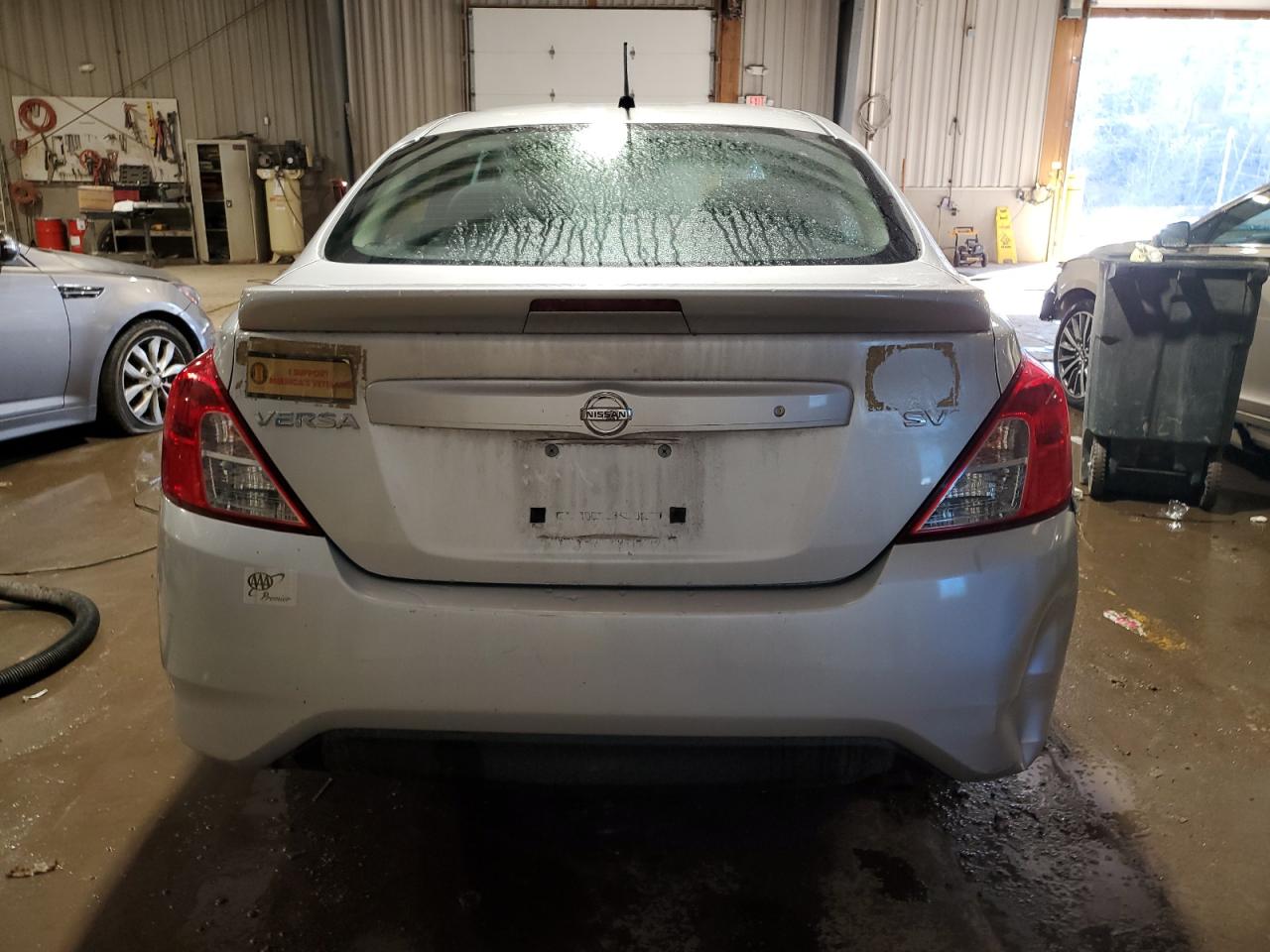 2017 Nissan Versa - Image 6