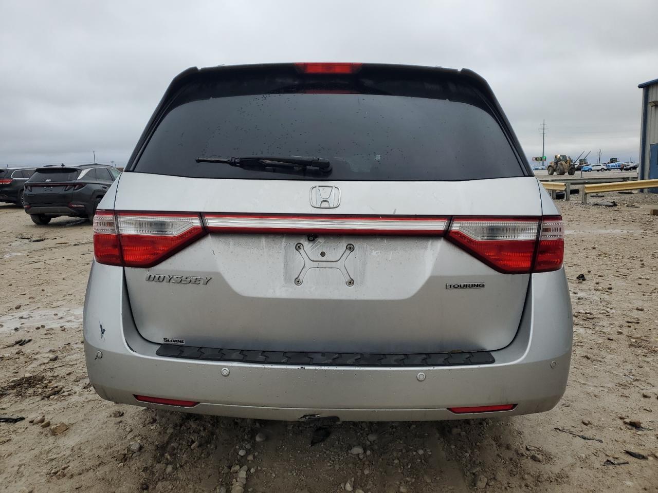 2011 Honda Odyssey - Image 6