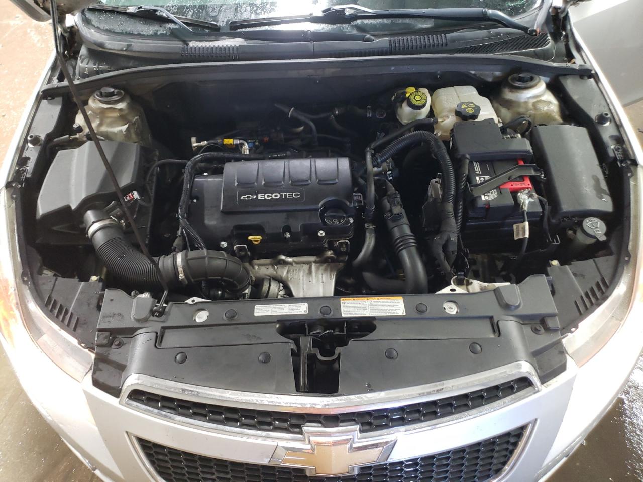 2013 Chevrolet Cruze - Image 11