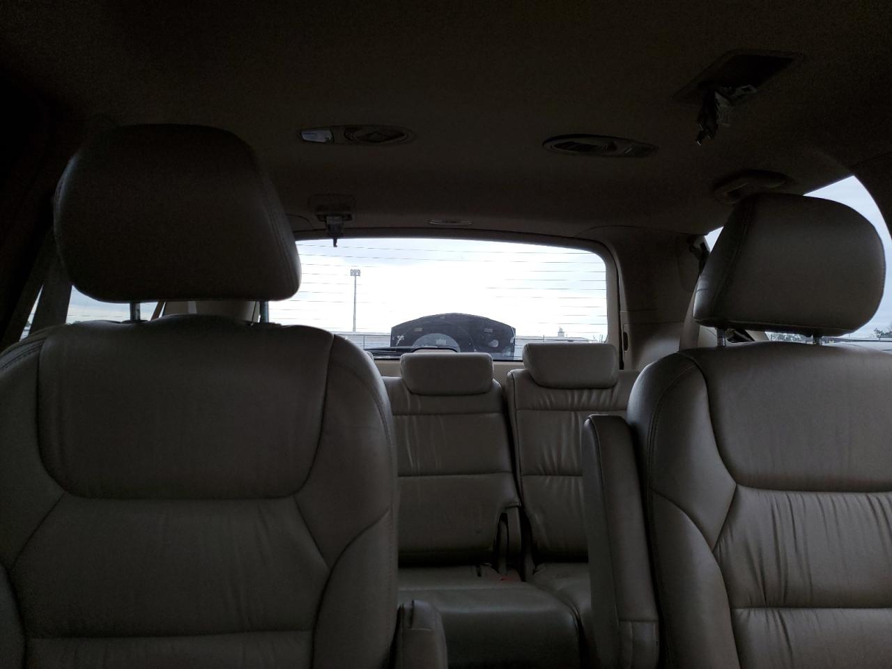 2005 Honda Odyssey - Image 10