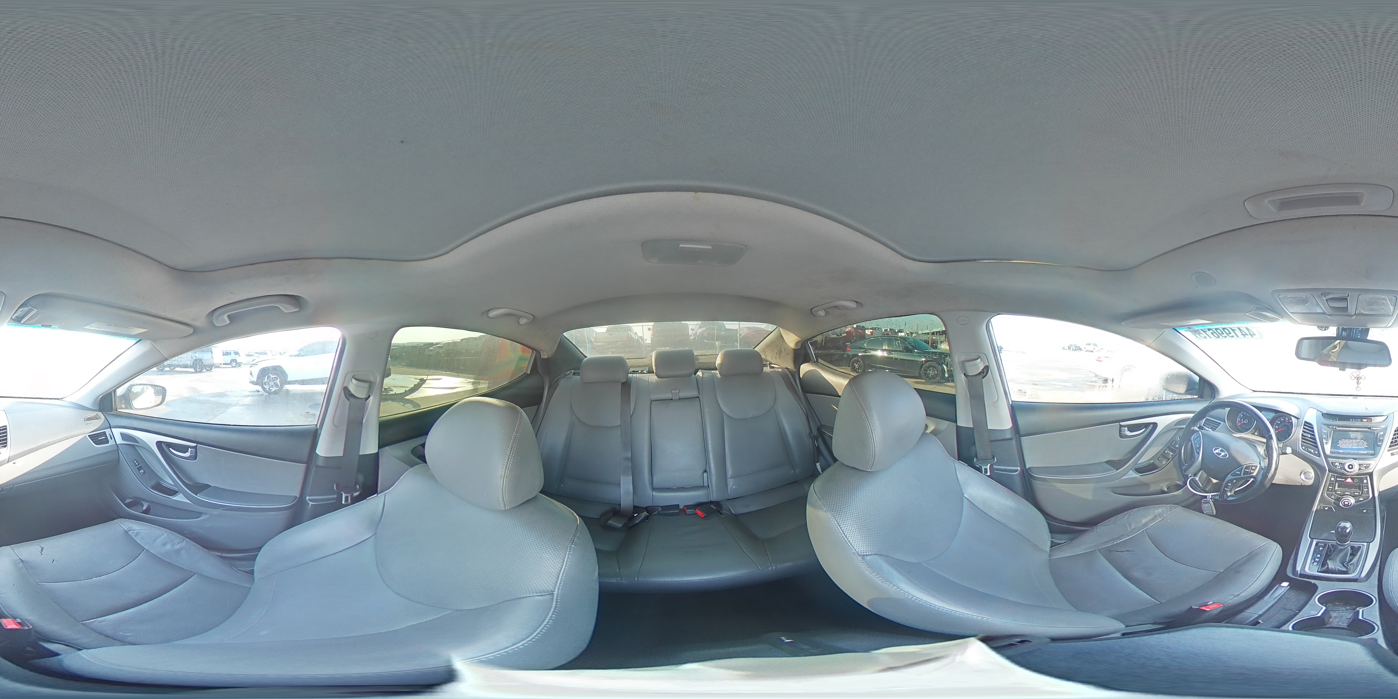 2014 Hyundai Elantra - Image 13