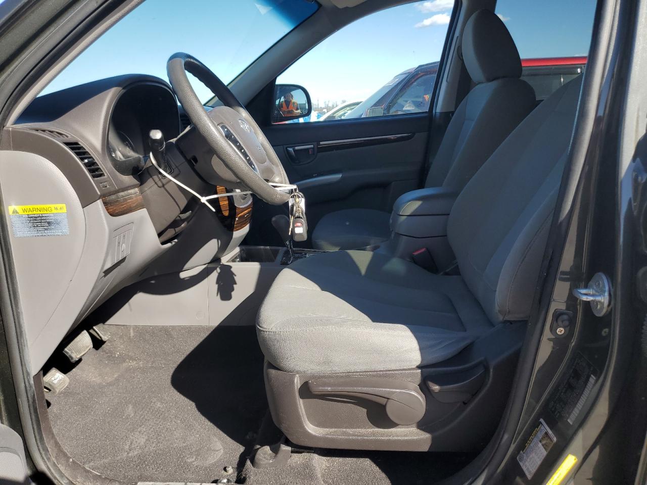 2010 Hyundai Santa Fe - Image 7
