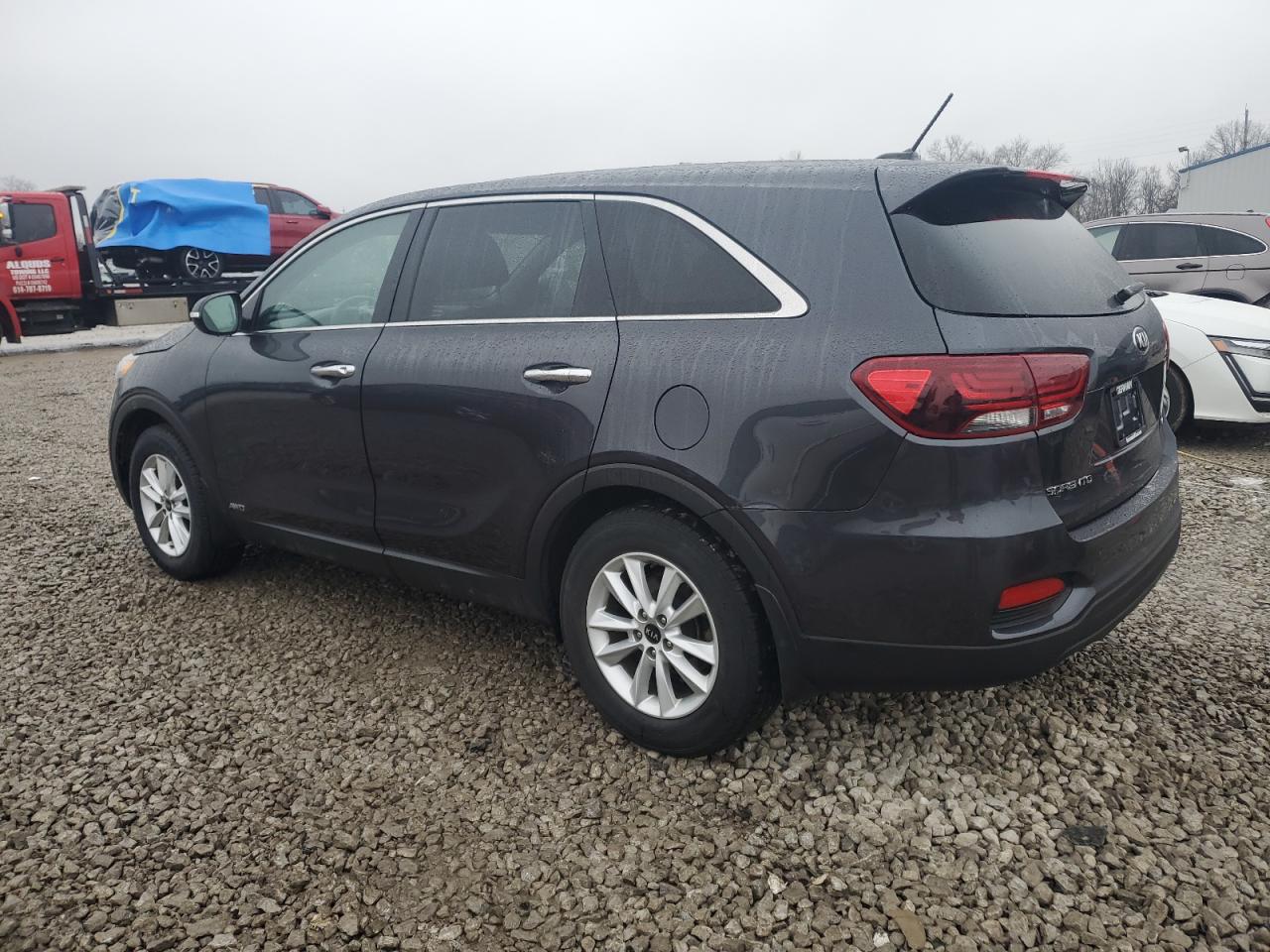 2019 Kia Sorento - Image 2