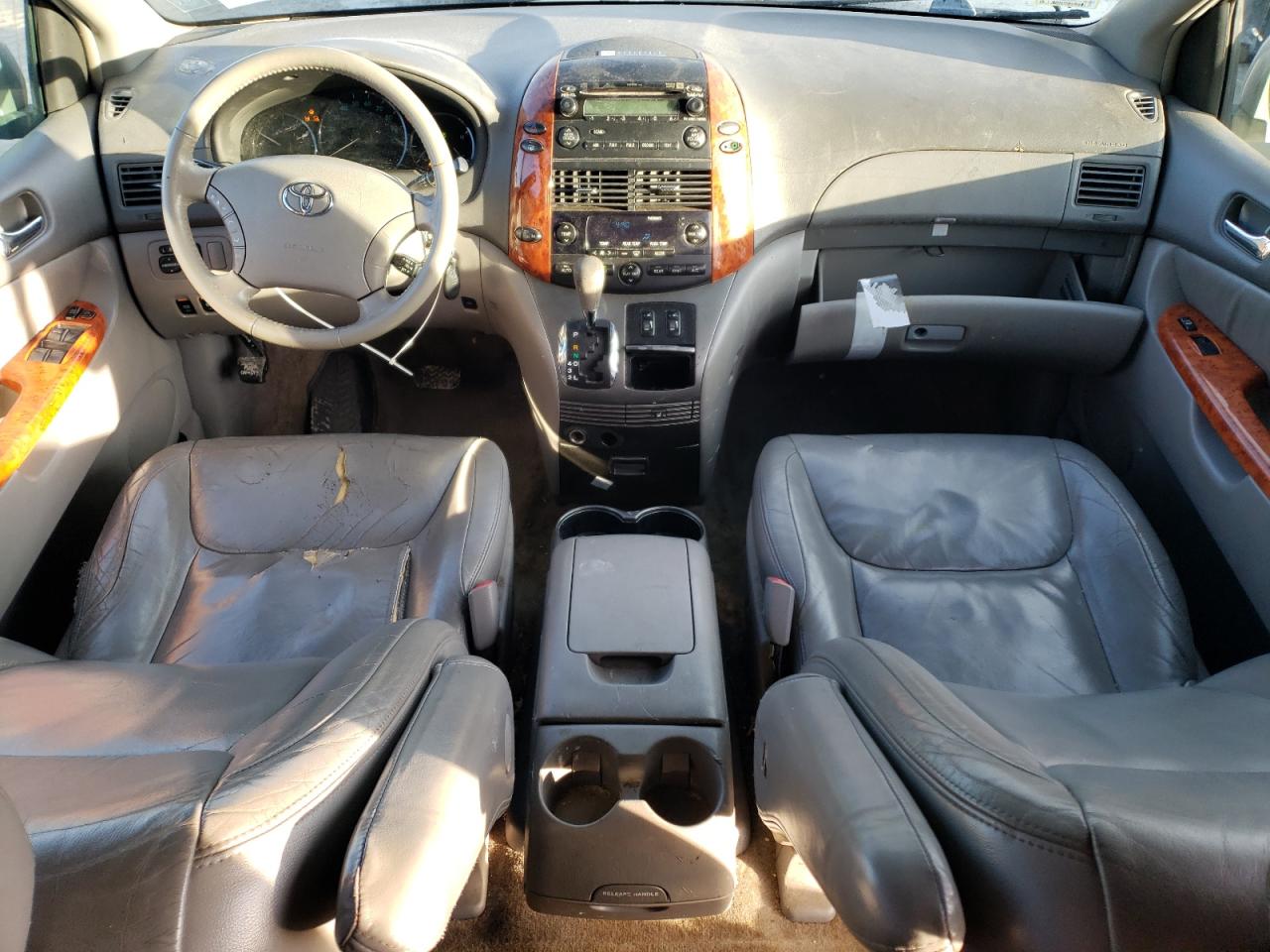 2006 Toyota Sienna - Image 8