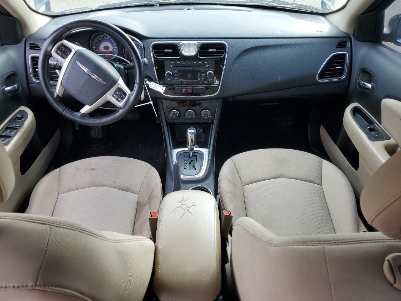 2011 Chrysler 200 - Image 8