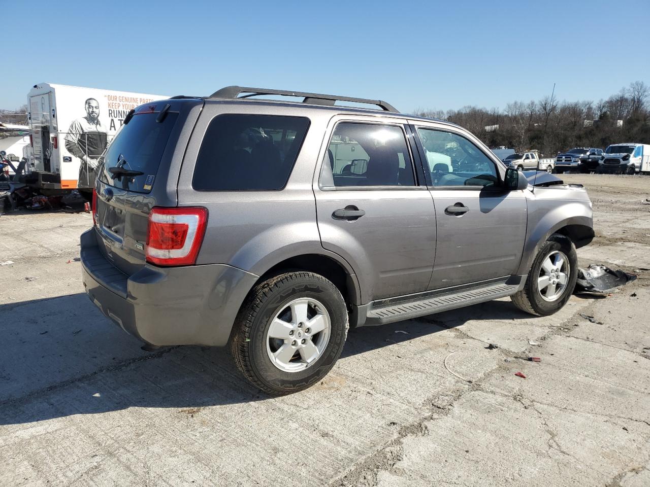 2010 Ford Escape - Image 3