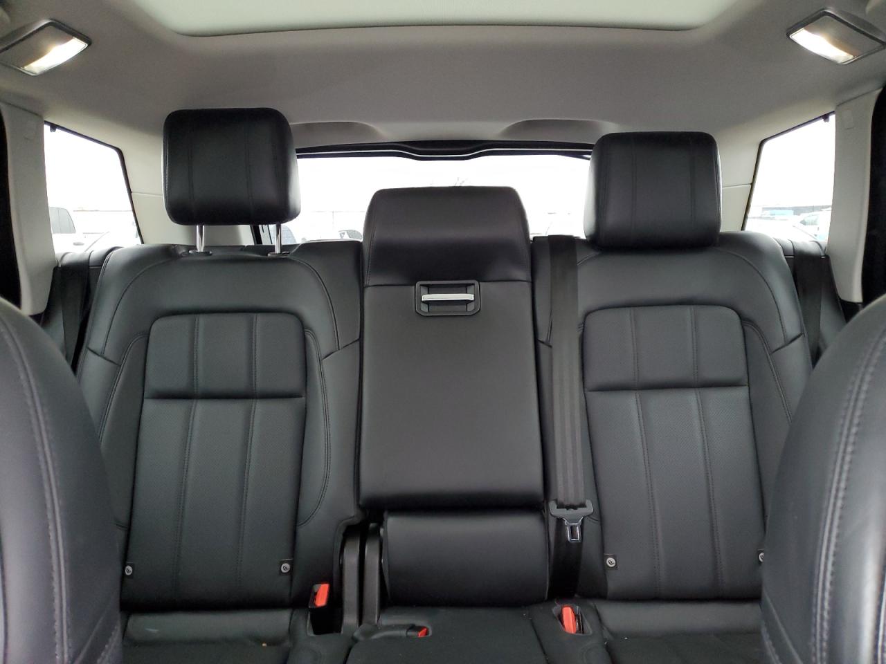 2019 Land Rover Range Rover - Image 10