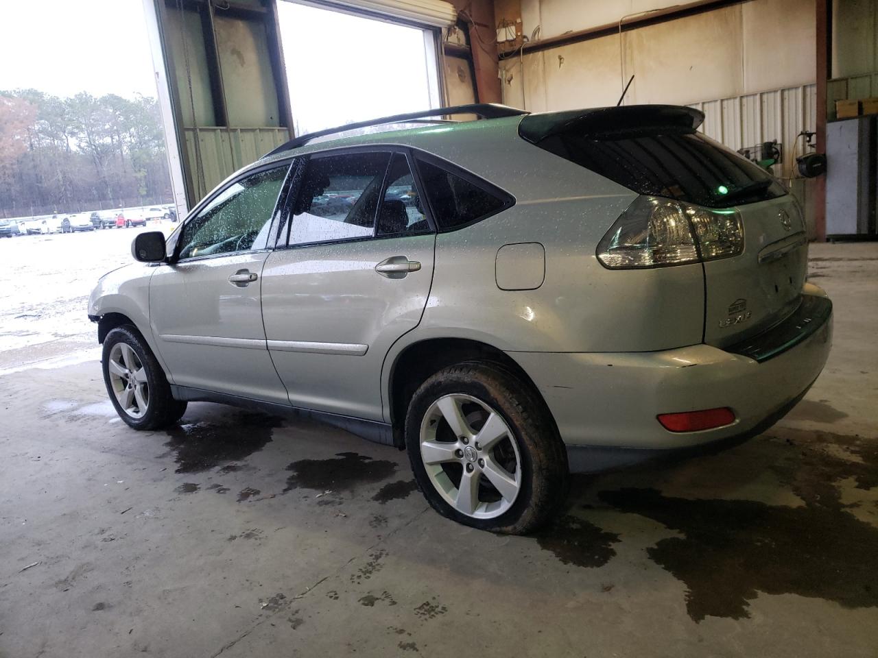 2005 Lexus RX - Image 2