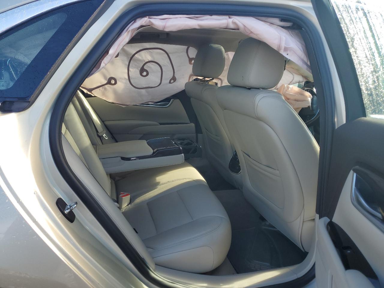 2016 Cadillac XTS - Image 10