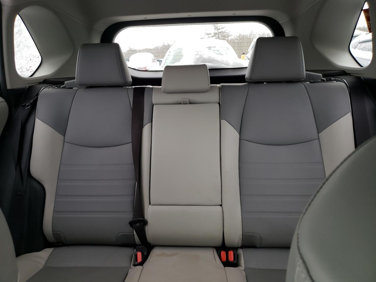 2019 Toyota RAV 4 - Image 10
