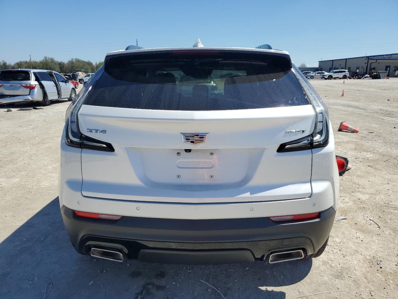 2021 Cadillac XT4 - Image 6