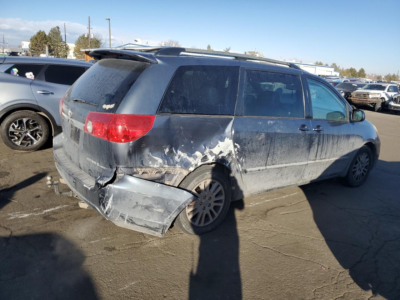2007 Toyota Sienna - Image 3
