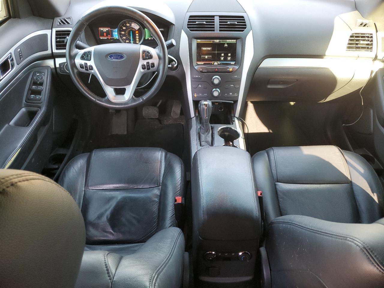 2014 Ford Explorer - Image 8