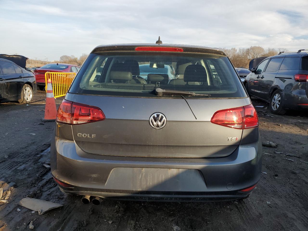 2015 Volkswagen Golf - Image 6