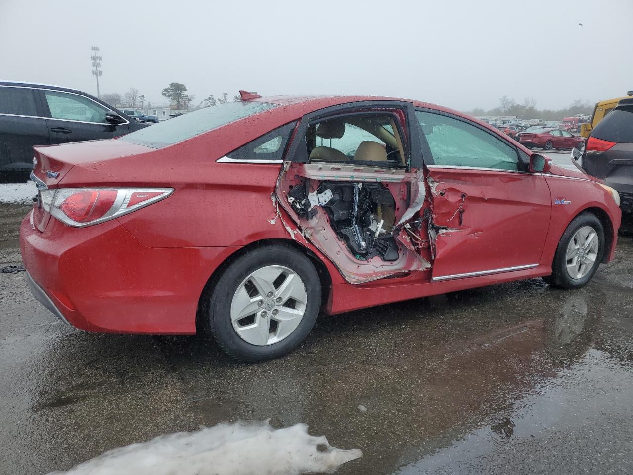 2012 Hyundai Sonata - Image 3
