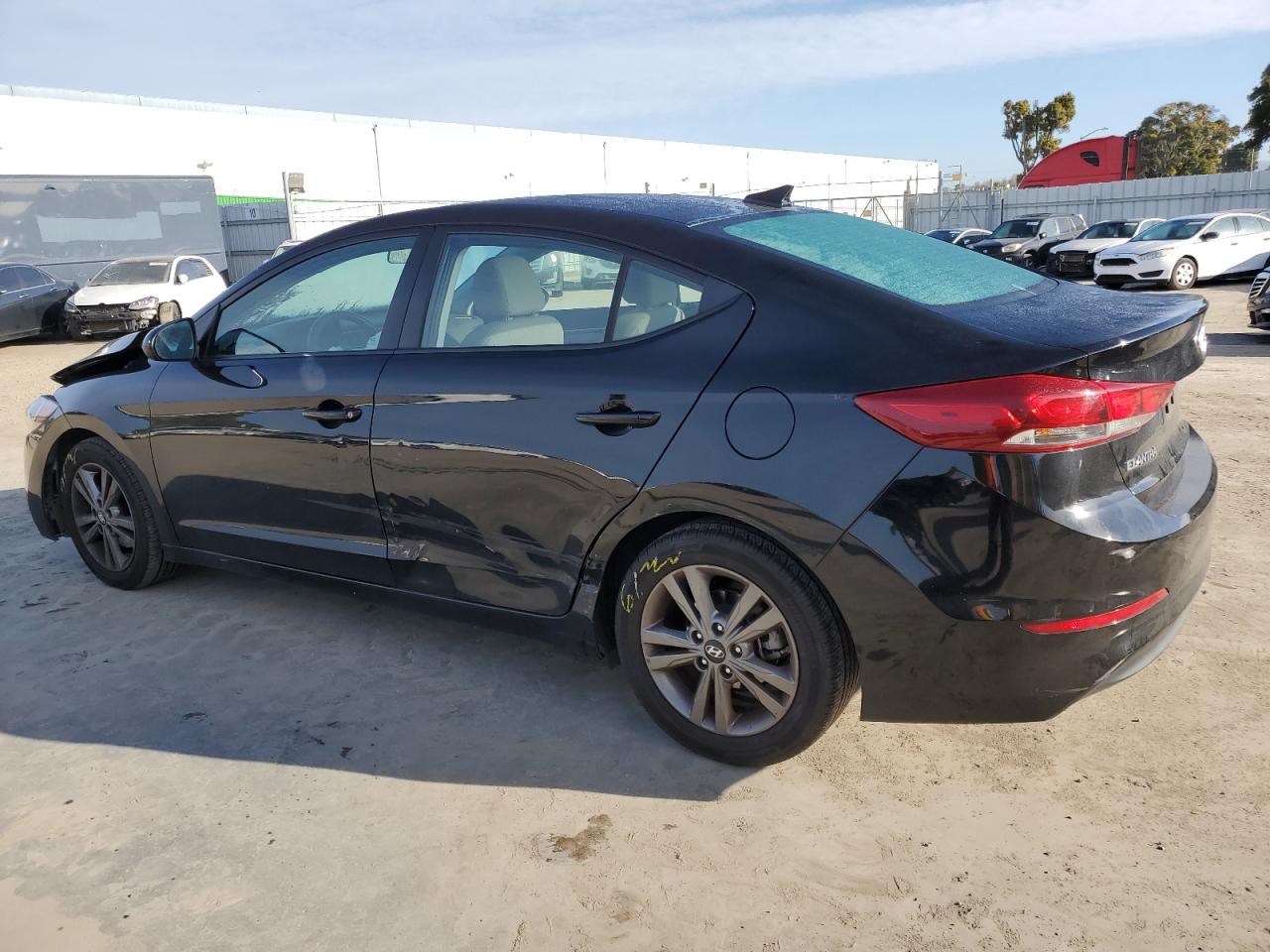 2018 Hyundai Elantra - Image 2