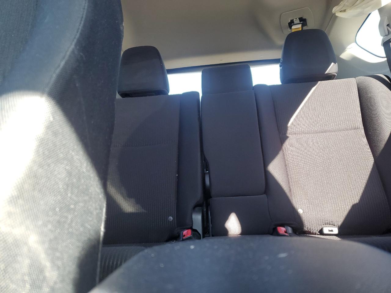 2015 Toyota RAV 4 - Image 10