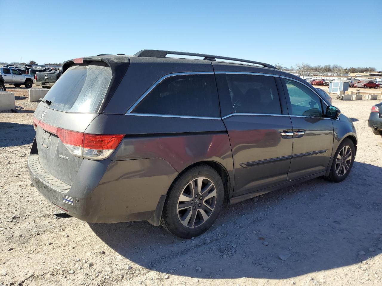 2015 Honda Odyssey - Image 3