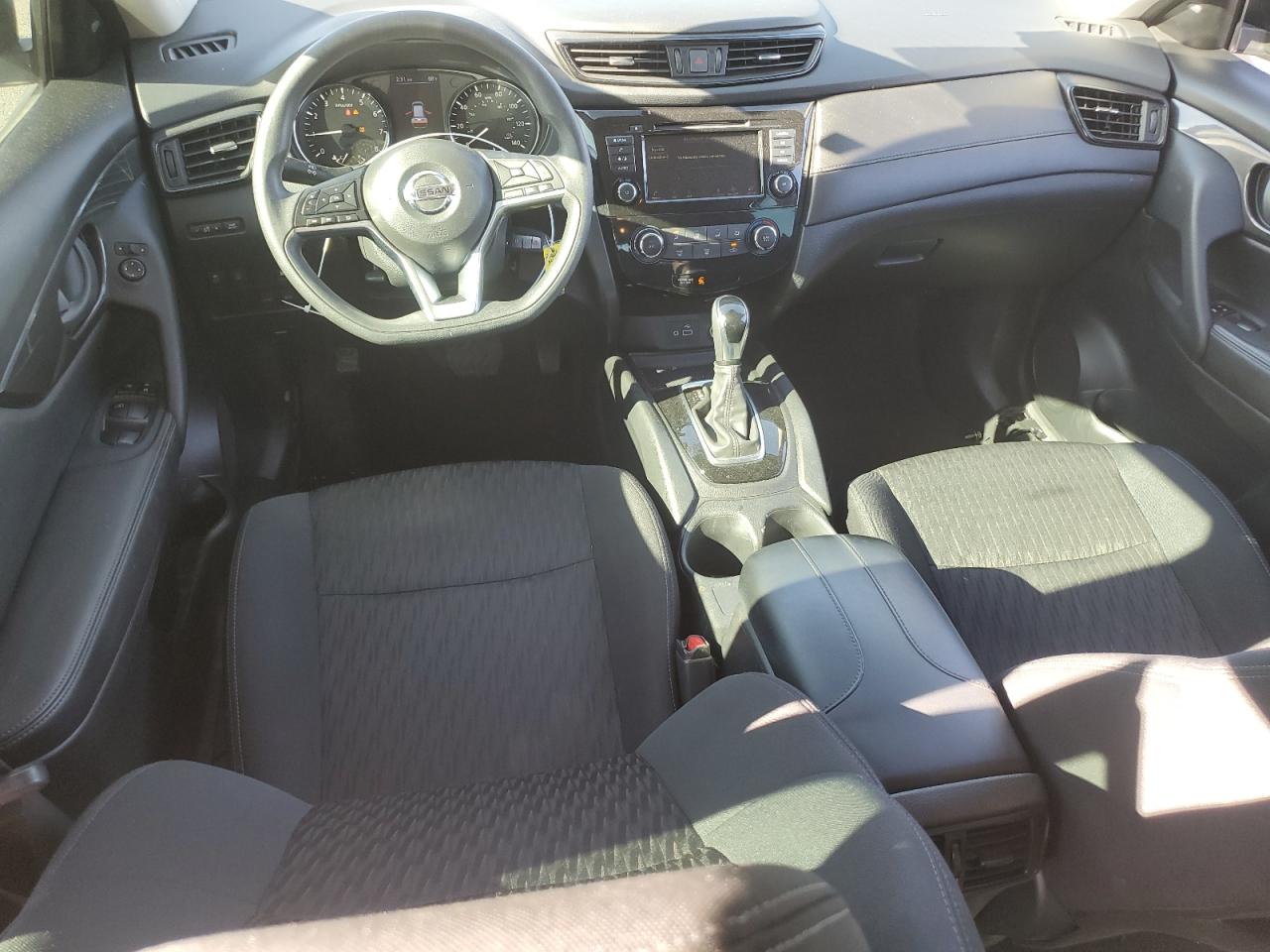 2020 Nissan Rogue - Image 8