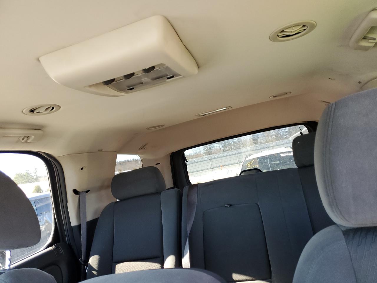 2009 Chevrolet Tahoe - Image 10