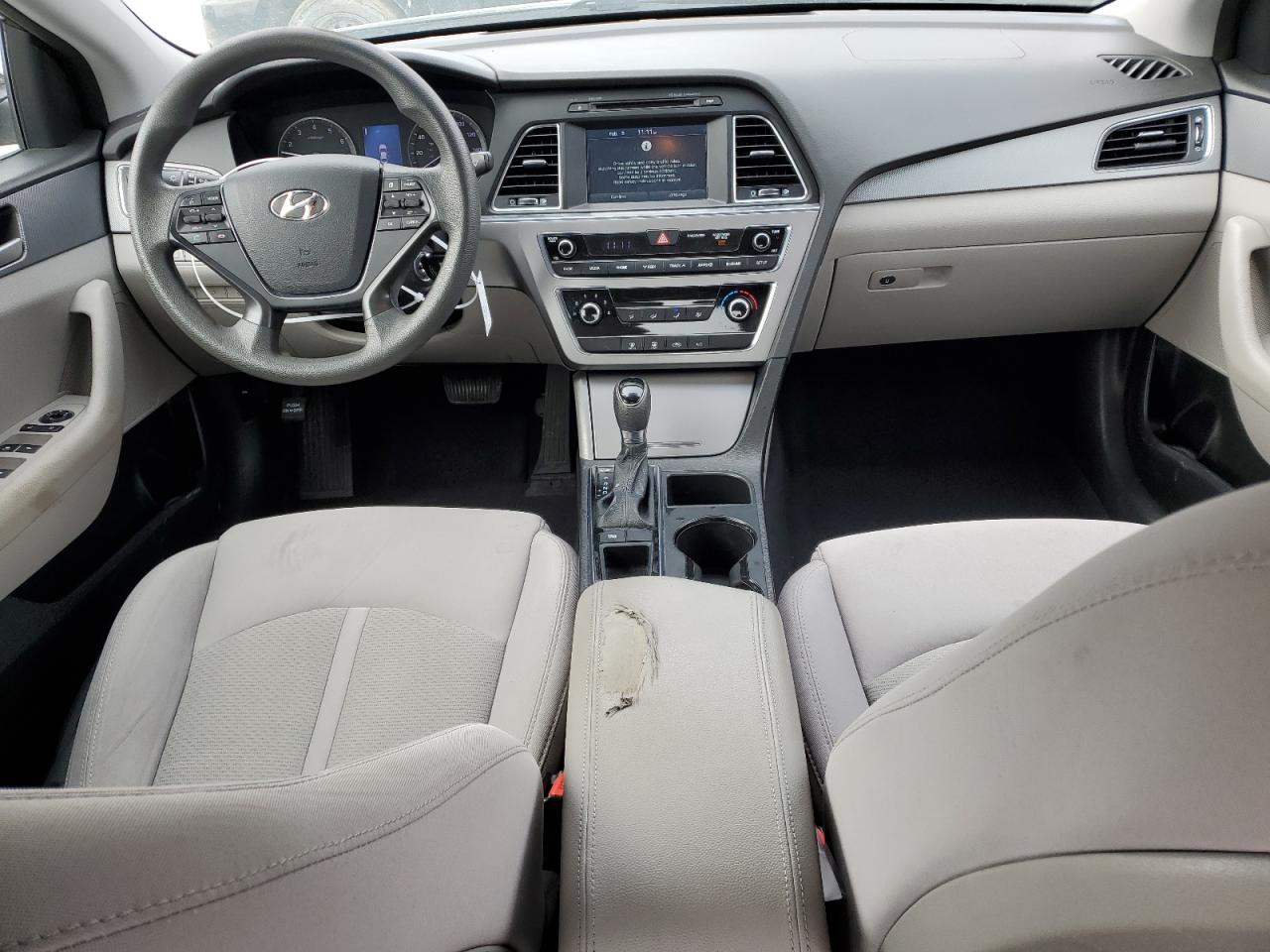 2016 Hyundai Sonata - Image 8