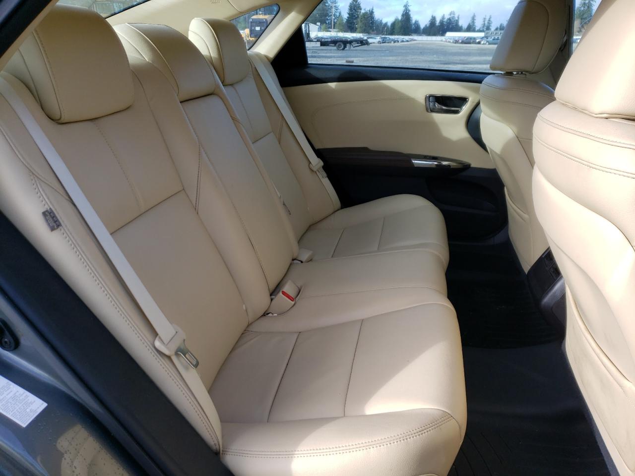 2014 Toyota Avalon - Image 10