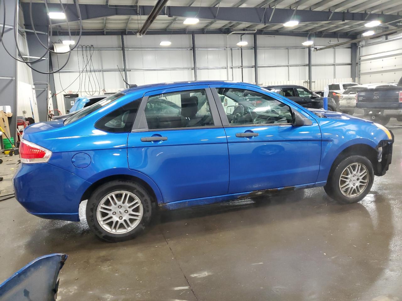 2010 Ford Focus - Image 3