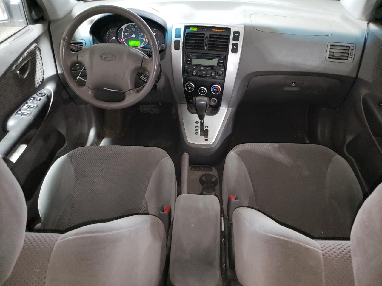 2007 Hyundai Tucson - Image 8