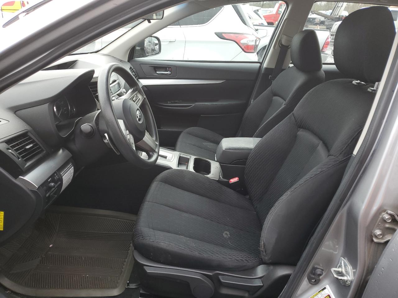 2011 Subaru Outback - Image 7