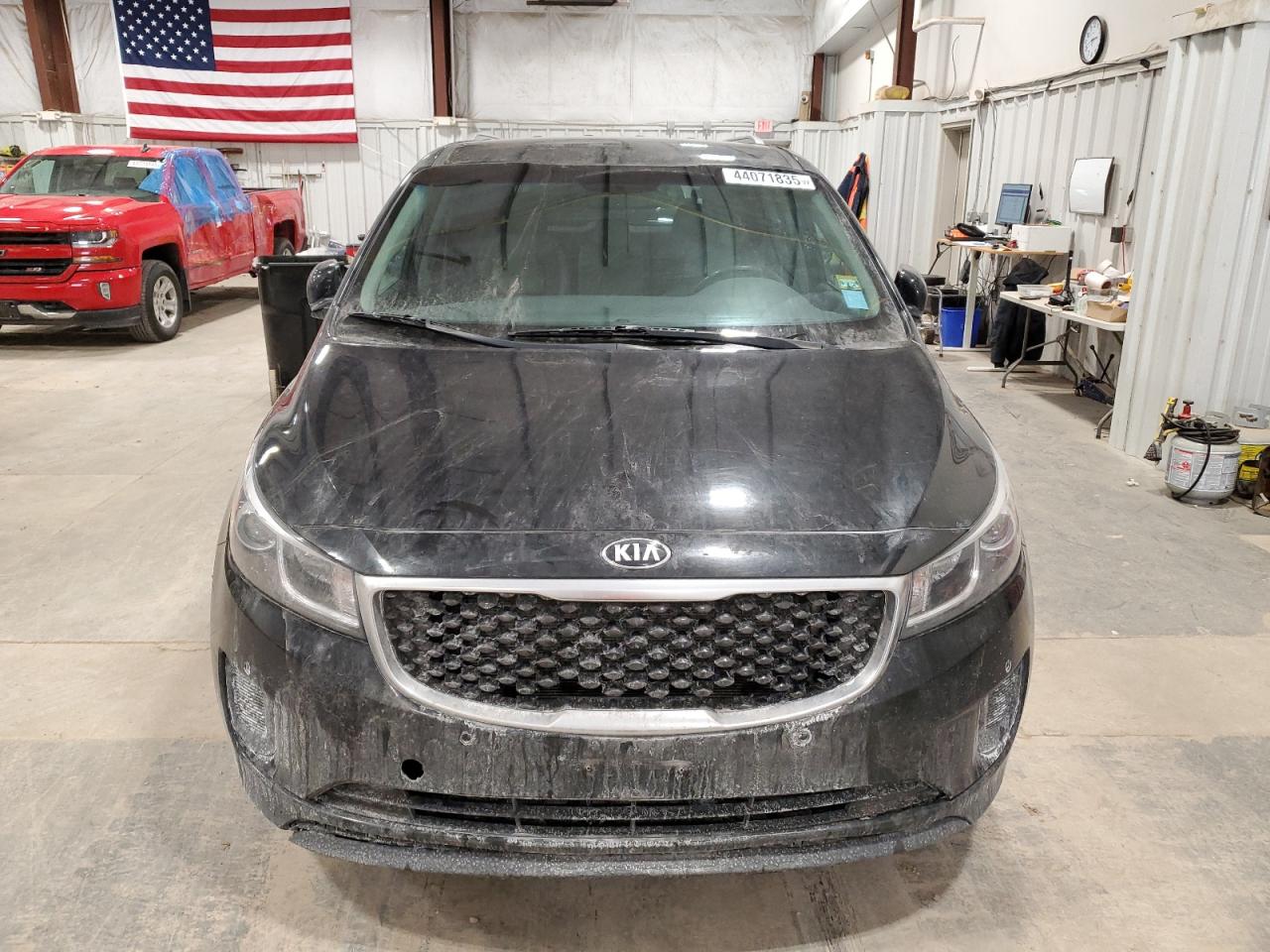 2017 Kia Sedona - Image 5
