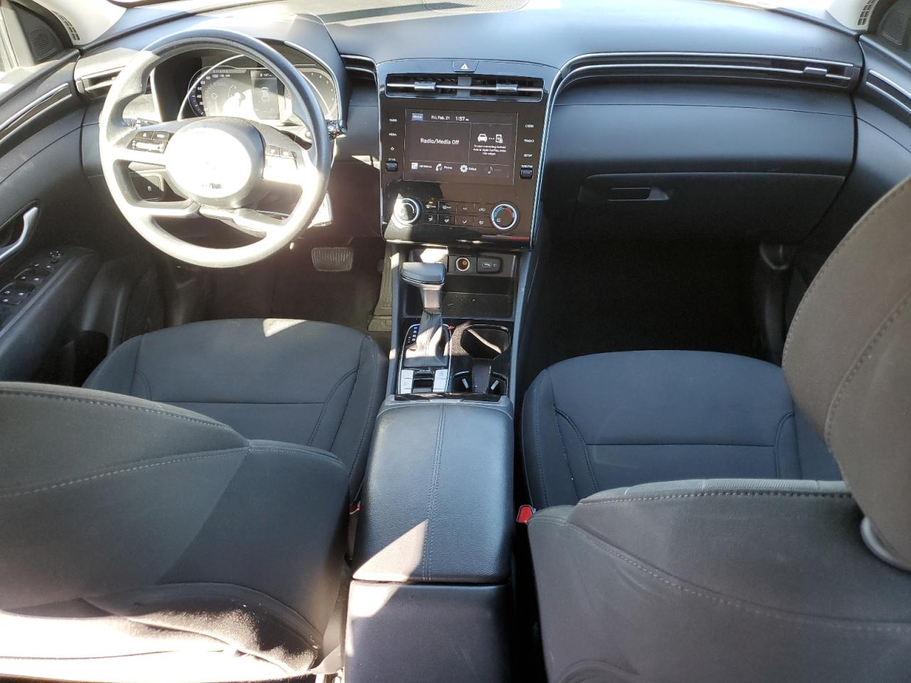 2022 Hyundai Tucson - Image 8