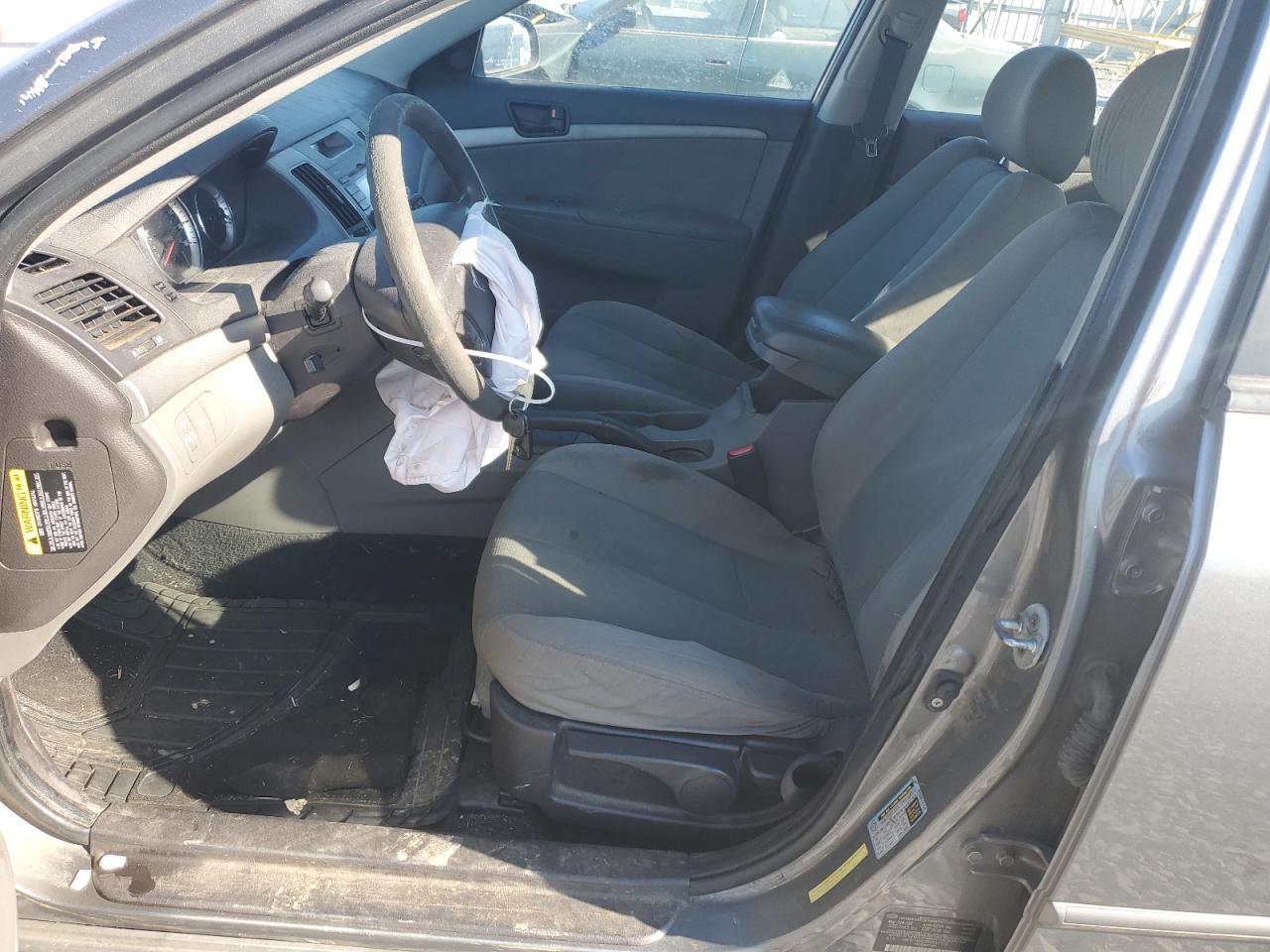2009 Hyundai Sonata - Image 7