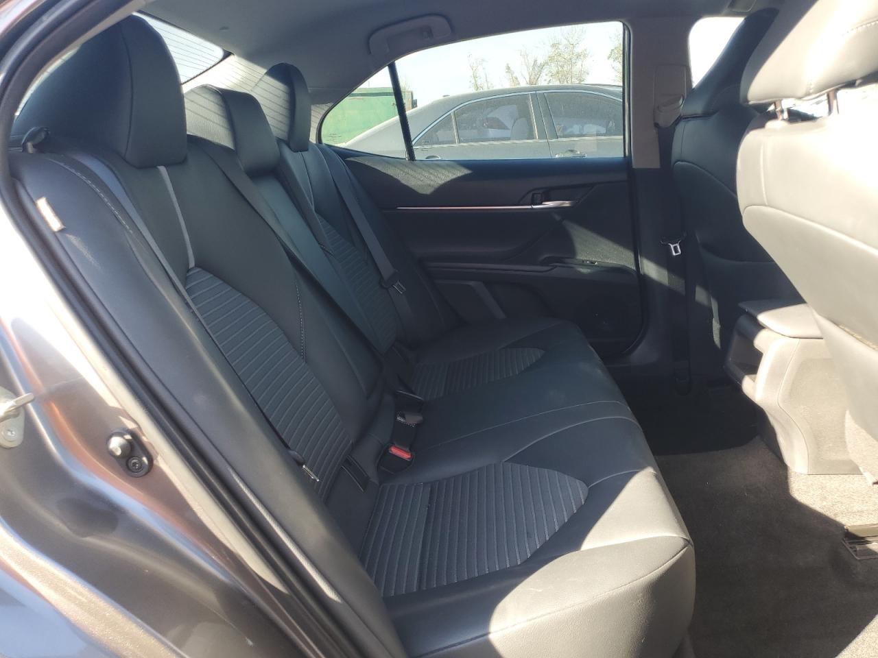2019 Toyota Camry - Image 10