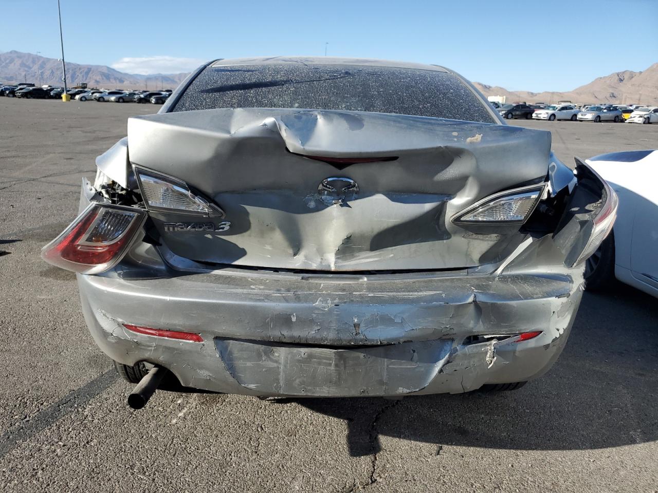 2013 Mazda 3 - Image 6