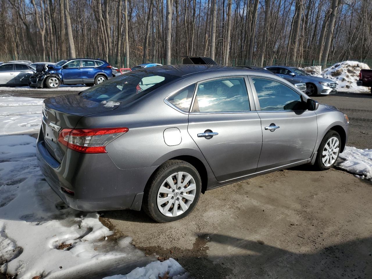 2015 Nissan Sentra - Image 3