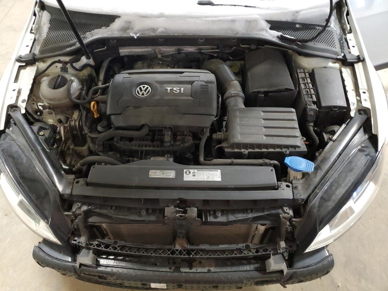 2017 Volkswagen Golf - Image 13