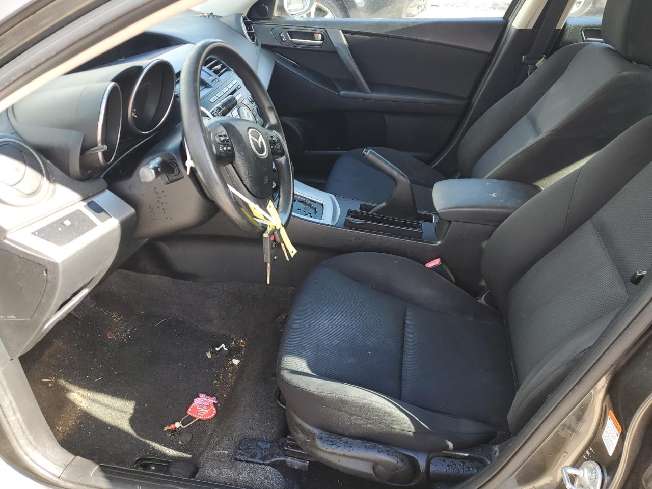 2011 Mazda 3 - Image 7