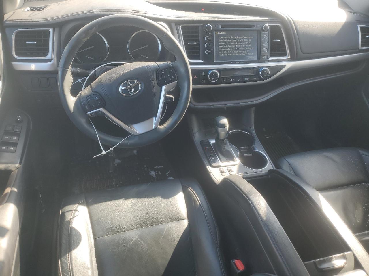 2016 Toyota Highlander - Image 8