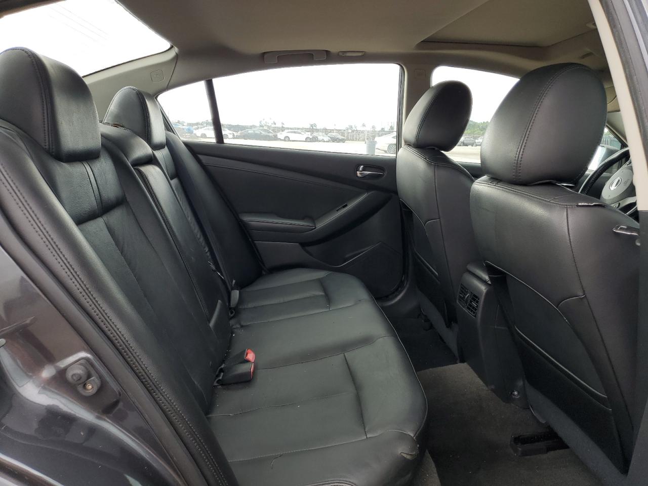2012 Nissan Altima - Image 11