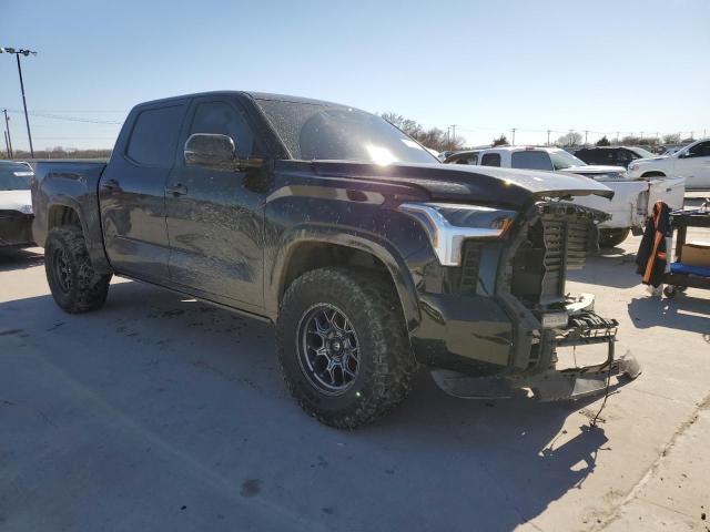  TOYOTA TUNDRA 2022 Чорний
